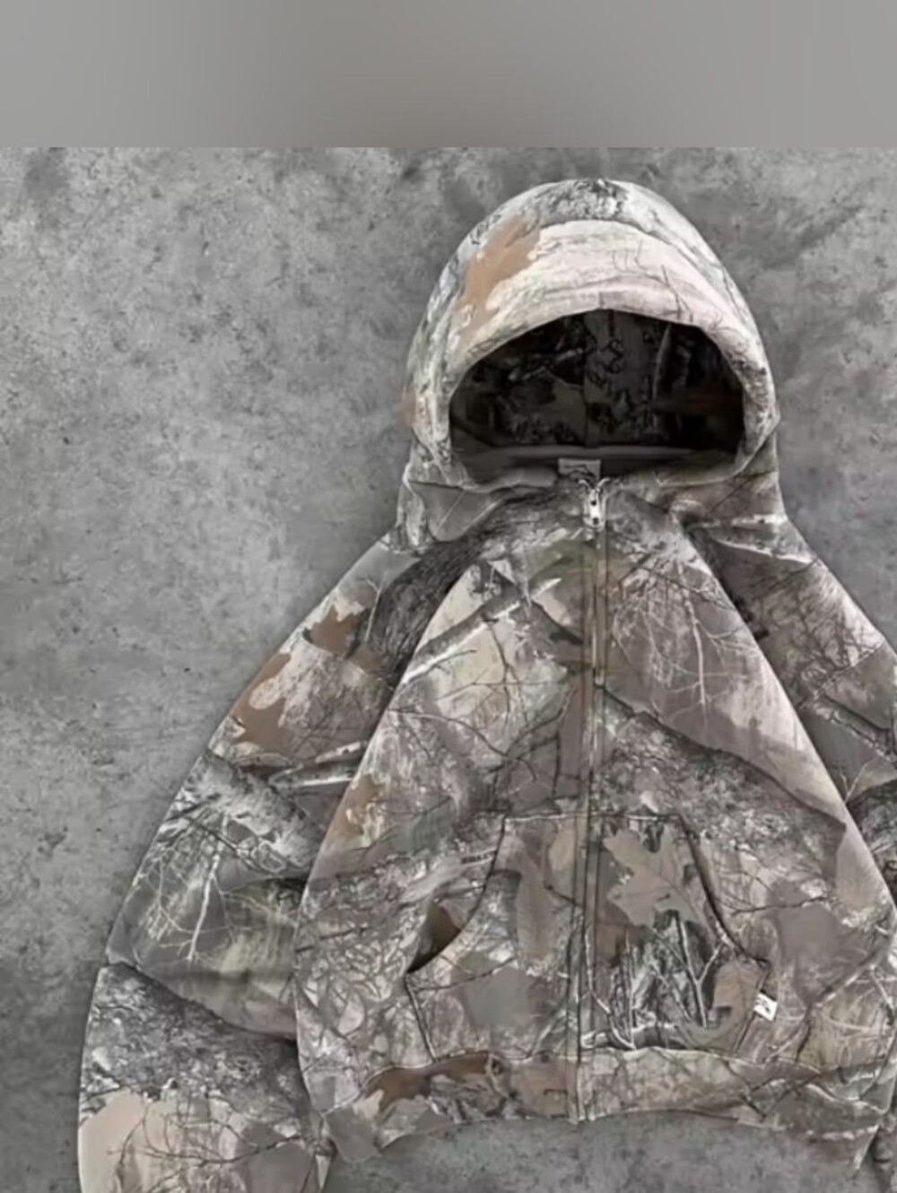 Realtree Camouflage Hooded Zip-Up Jacket in Gray, Brown, Tan